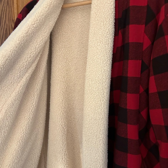 Eddie Bauer Sherpa Buffalo Check Shacket - Picture 4 of 6